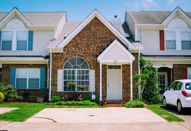 Left Image FluxQuote Best Home and Auto Insurance Quotes